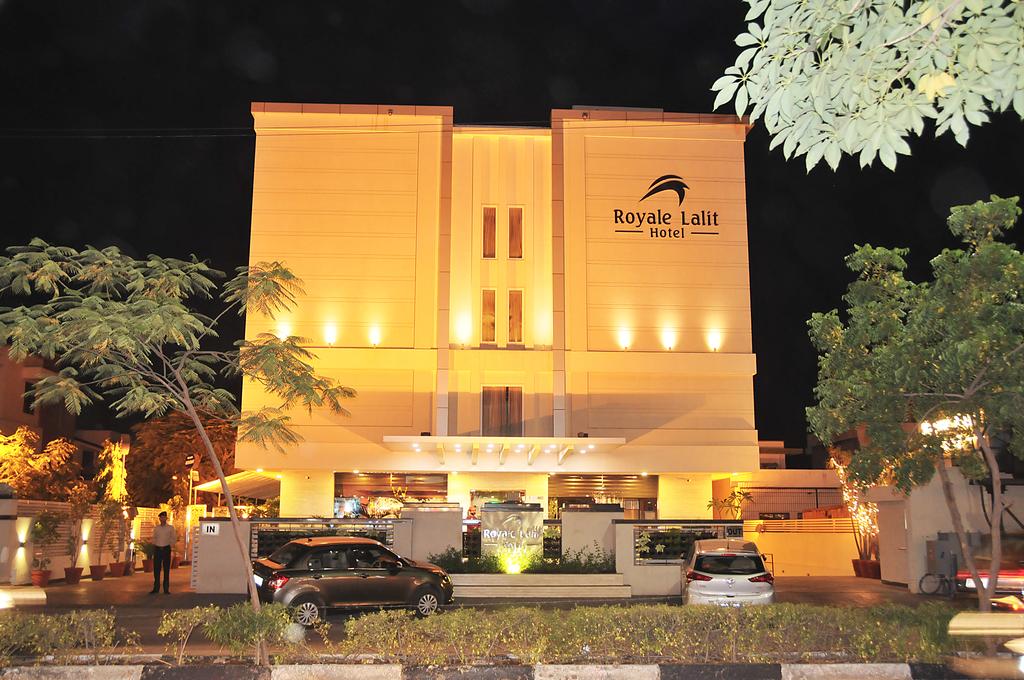 Royale lalit Hotel